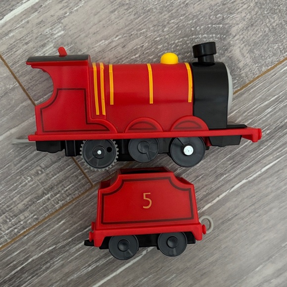 Trackmaster All Engines Go James and Tender - Works - Picture 8 of 8